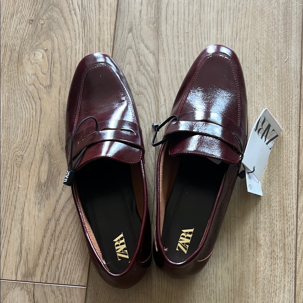 Zara Woman Burgundy Loafers size 9
